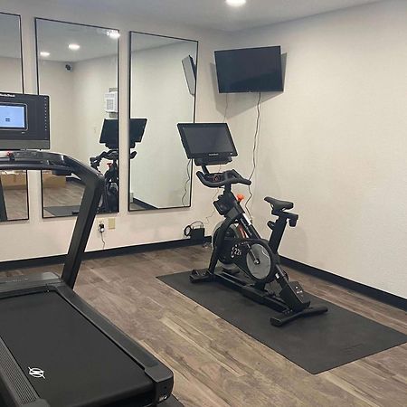 Baymont By Wyndham Danville Il Экстерьер фото